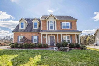 4600 French Lace Ln, Knoxville, TN 37918