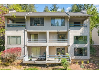 225 Cervantes Unit 13, Lake Oswego, OR 97035