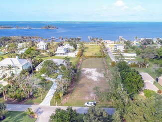 13360 Old Dixie Hwy, Sebastian, FL 32958