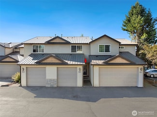 418 17th St SE Unit 14 D, Auburn, WA 98002