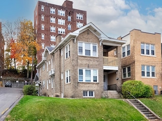 101 Shady Dr W, Pittsburgh, PA 15228