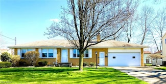 8551 Chesterton Dr, Youngstown, OH 44514
