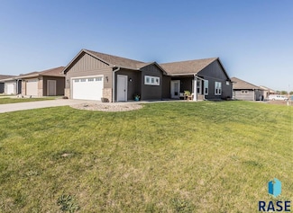 501 S Mary Gene Ave, Sioux Falls, SD 57106