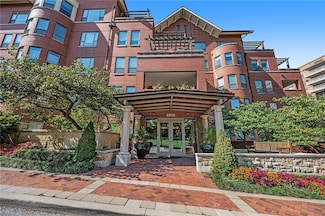 4900 Central St Unit 101, Kansas City, MO 64112