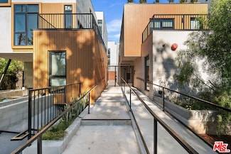 1016 N Martel Ave Unit 105, West Hollywood, CA 90046