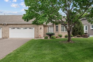 3063 Highpointe Curve, Saint Paul, MN 55113