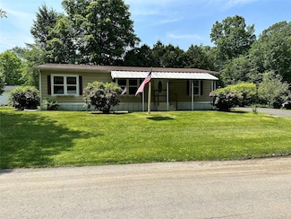 21 Maunaloa Ln, New Paltz, NY 12561