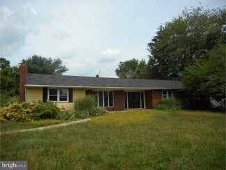 208 Leonard Ave, Clarksboro, NJ 08020