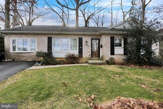 38 Cedarwood Rd, Reading, PA 19610