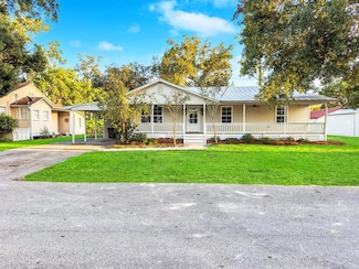 206 10th St, Port Saint Joe, FL 32456