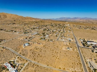 6 Juniper Rd, Joshua Tree, CA 92252