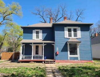 232 N 2nd St, Lindsborg, KS 67456