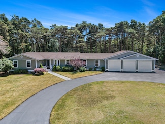 5920 Iris Rd, Ludington, MI 49431