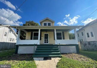 802 Market St, Denton, MD 21629