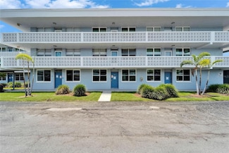 4895 Bay St NE Unit 207, Saint Petersburg, FL 33703