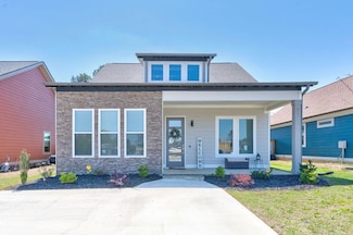 81 Idle Place Cir, Rossville, GA 30741