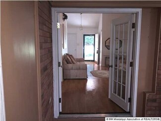 6972 Fox Briar Cove, Walls, MS 38680
