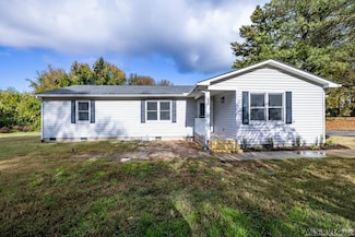 205 Smith St, South Hill, VA 23970