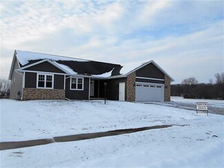 604 Beske St, Waupun, WI 53963