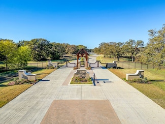 1220 Nottaway Ct, Pecan Plantation, TX 76049