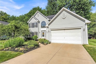 10050 Brook Rd, Olmsted Falls, OH 44138