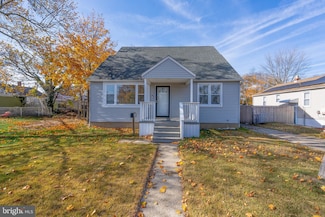 802 N 7th St, Millville, NJ 08332