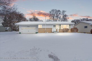 3322 Pickwick Place, Lansing, MI 48917