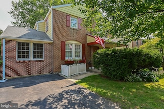 405 E Moreland Rd, Willow Grove, PA 19090