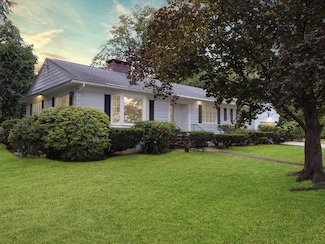 3 Errico Ln, Methuen, MA 01844