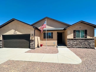822 S Espanola Dr, Pueblo, CO 81007