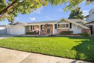 10450 Pineville Ave, Cupertino, CA 95014