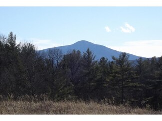745 River Rd, Plainfield, NH 03781