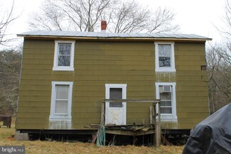 694 Levels View Rd, Paw Paw, WV 25434