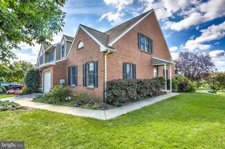 53 Spring Hill Ln, Mountville, PA 17554