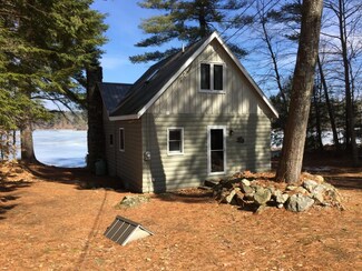 215 Browns Pasture Rd, Strafford, NH 03884