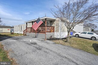 51 Mollie Dr, Ephrata, PA 17522