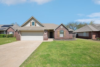 1223 E 146th St S, Glenpool, OK 74033