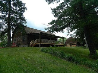 48 School House Rd, Claysville, PA 15323