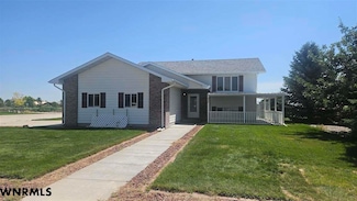 980 5th St, Gering, NE 69341