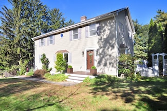 274 Smith St, South Windsor, CT 06074