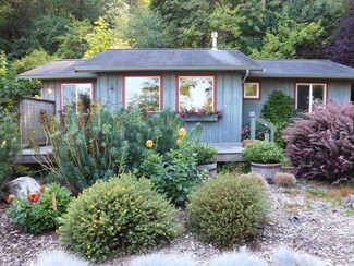 1882 Seacrest Dr, Lummi Island, WA 98262
