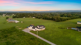 426 Maple Bend Rd, Winchester, TN 37398