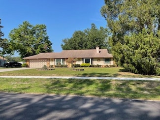 5905 Caroline Dr, Wesley Chapel, FL 33545