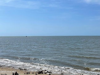 540 Seashore Dr, Atlantic, NC 28511