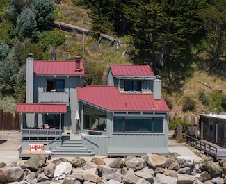 14 Potbelly Beach Rd, Aptos, CA 95003
