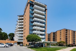 300 Lynn Shore Dr Unit 1007, Lynn, MA 01902