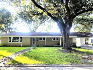 608 N Oak St, Vidalia, LA 71373