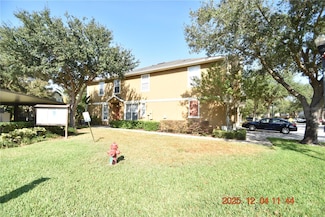 6737 Eagle Feather Dr, Riverview, FL 33578