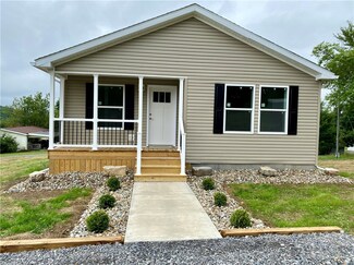 2257 Branchton Rd, Hilliards, PA 16040
