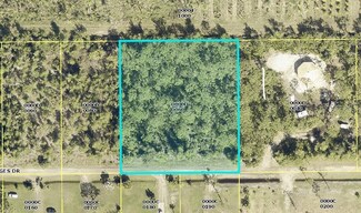 6340 Hodges Dr, Bokeelia, FL 33922